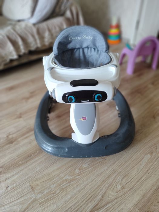 Продам ходунки для ребенка