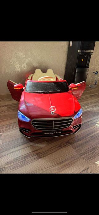 Детский машина Mers sedan