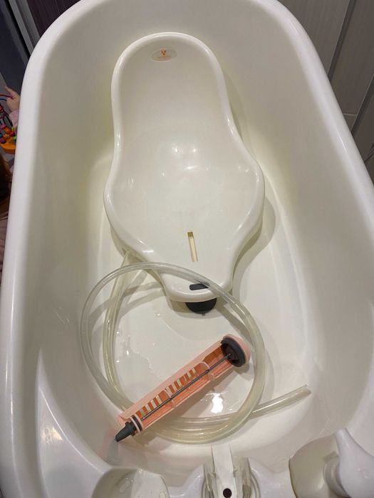 вана със стойка за бебе