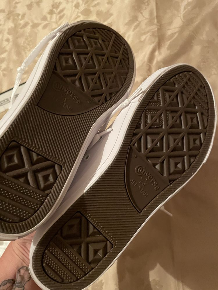 Дамски кецове Convers