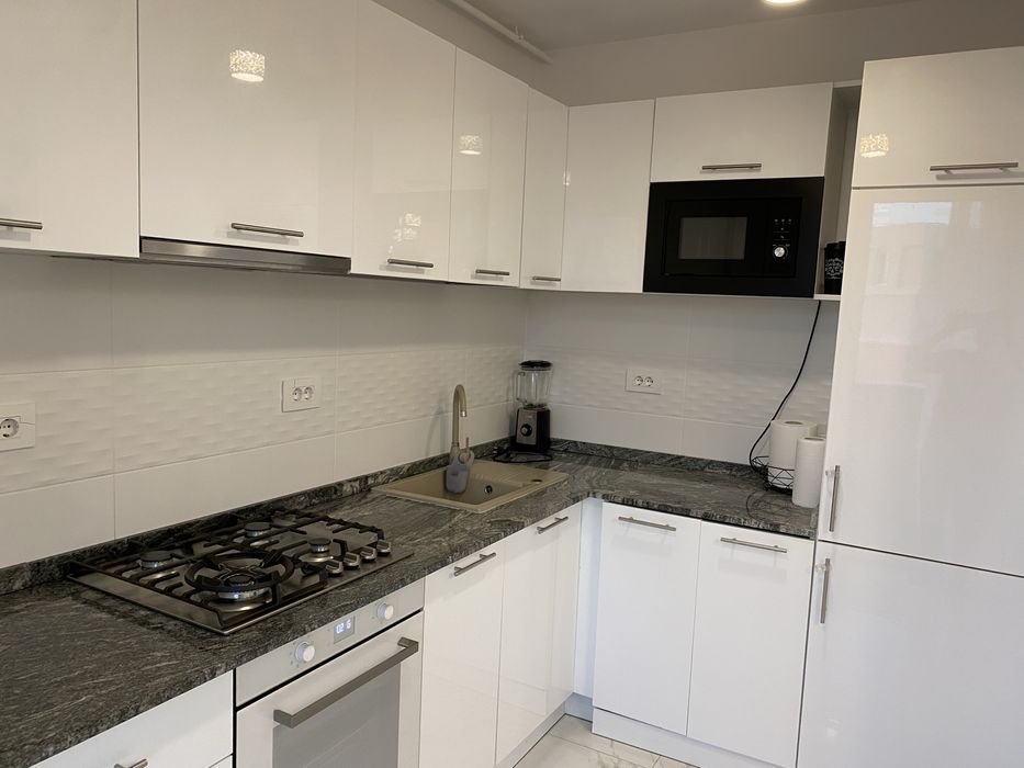 Apartament cu 2 camere, parcare subterană-Aradului Iris