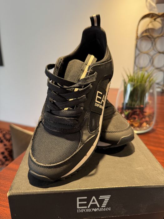 Adidasi emporio Armani