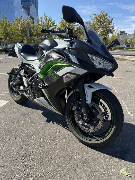 Kawasaki ninja EX650M