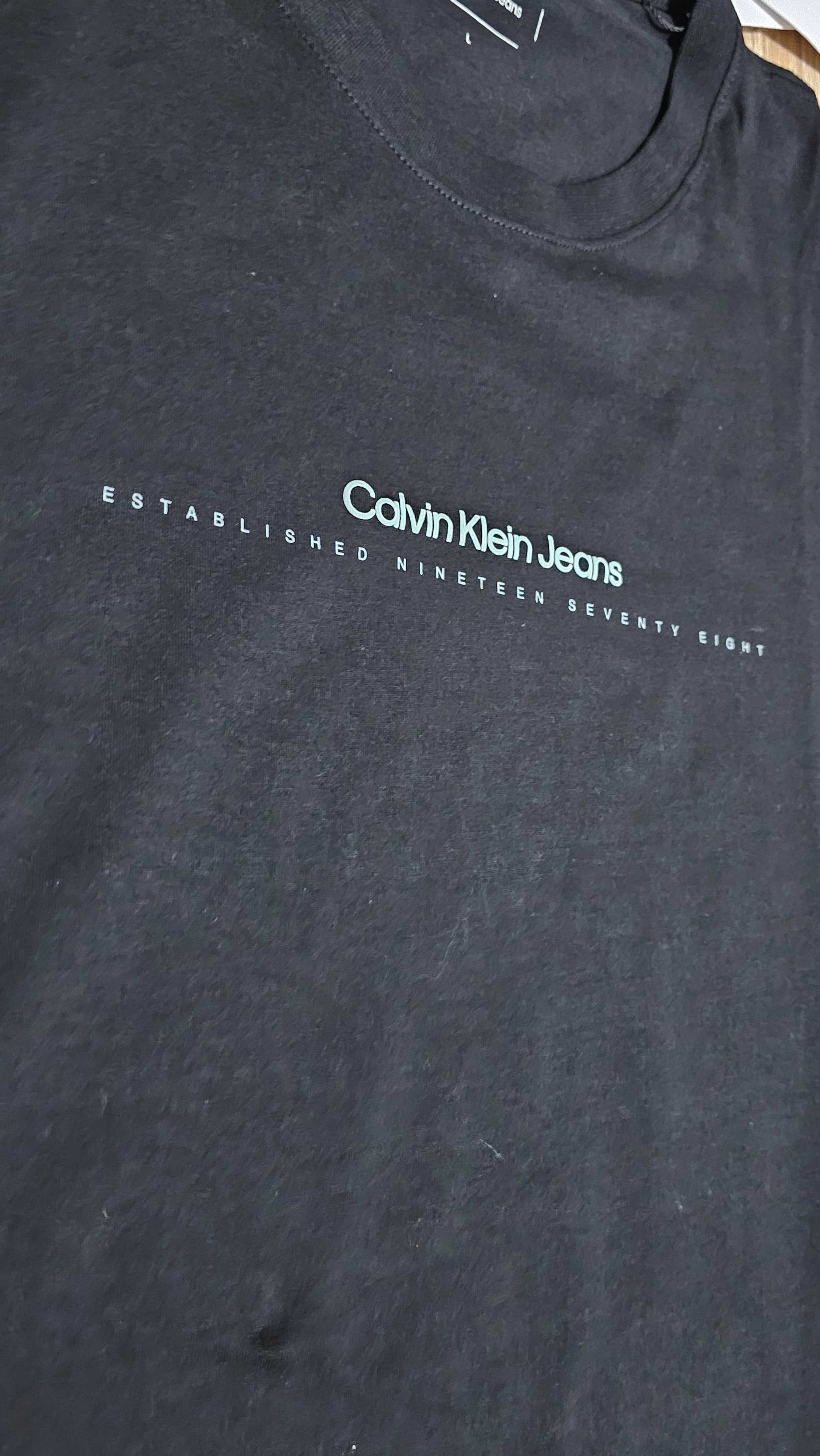 Оригинална Мъжка Черна Тениска Calvin Klein Jeans - Чисто Нова!