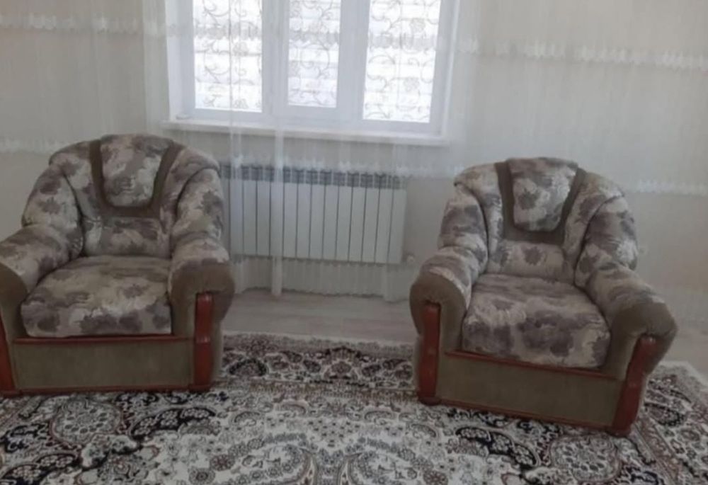 Дивандар сатылады.