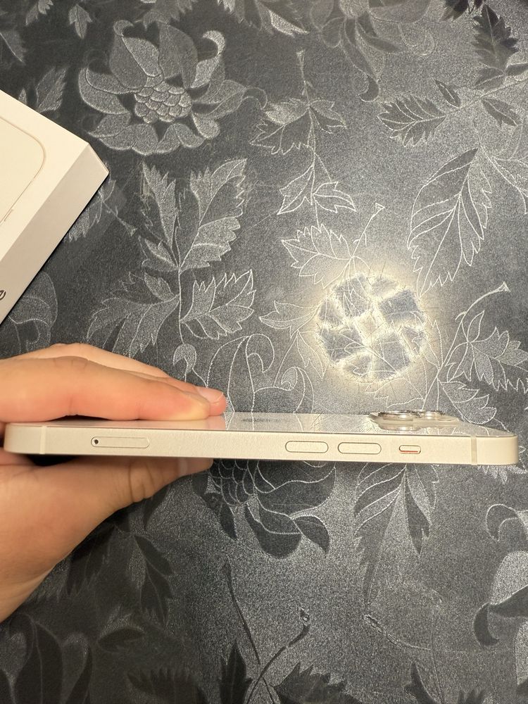 Iphone 13 white 128gb
