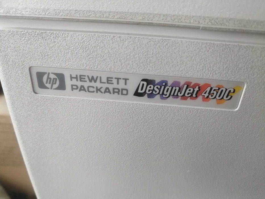 HP DesignJet 450C Large-Format Printer професионални чертежи и графики