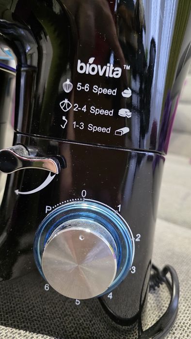 Malaxor / Mixer Biovita cu bol de 6L din inox, putere 1500W, Negru