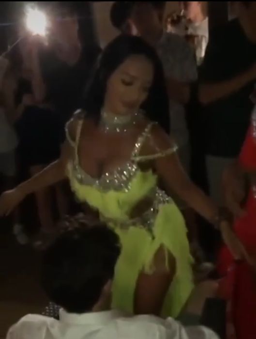 Dansatoare belly dance