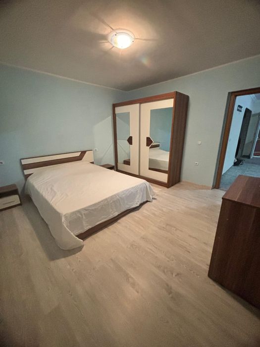 Dau spre inchirie casa,zona Galați, Sat Vânători, 
Două dormitoare 
Do