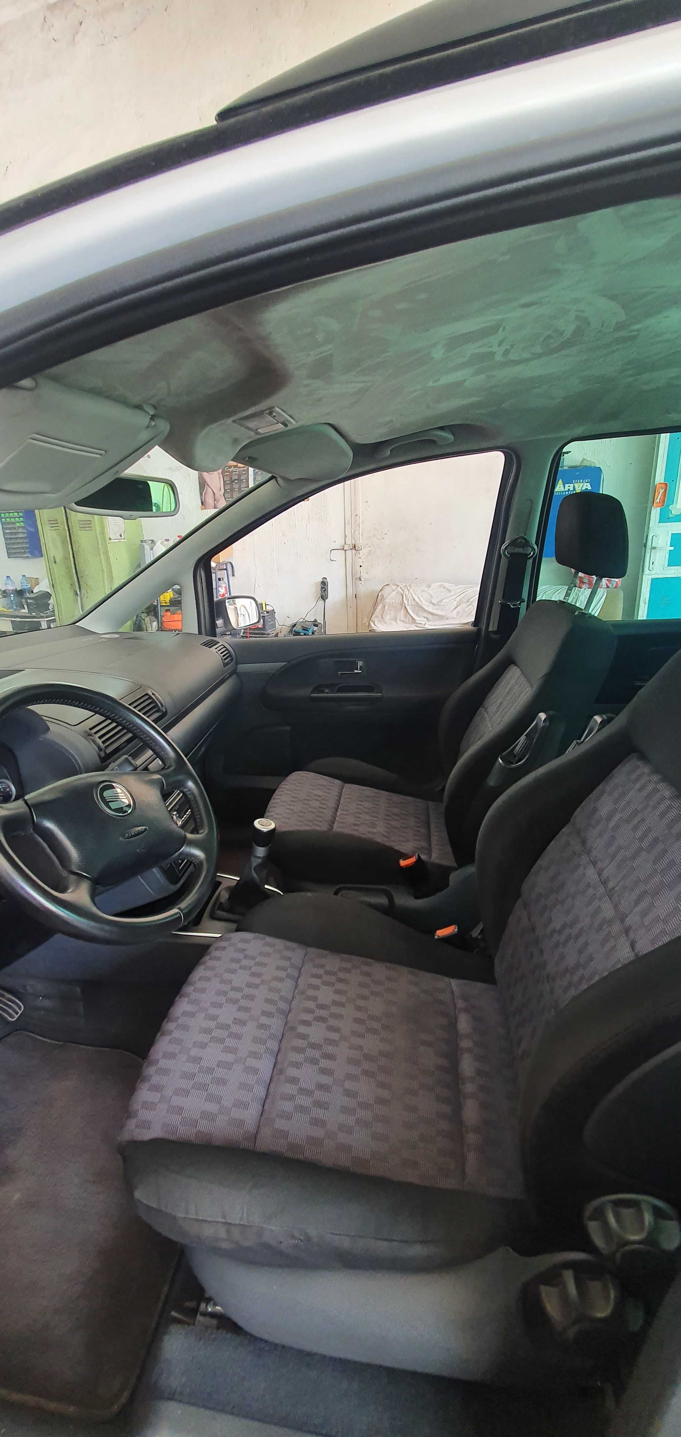 Seat Alhambra с гаранция