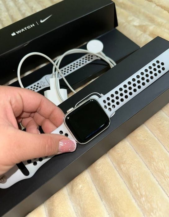 Apple watch nike edition 5 series