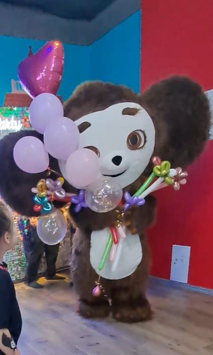 В продаже костюм Миша Чебурашк аниматор.