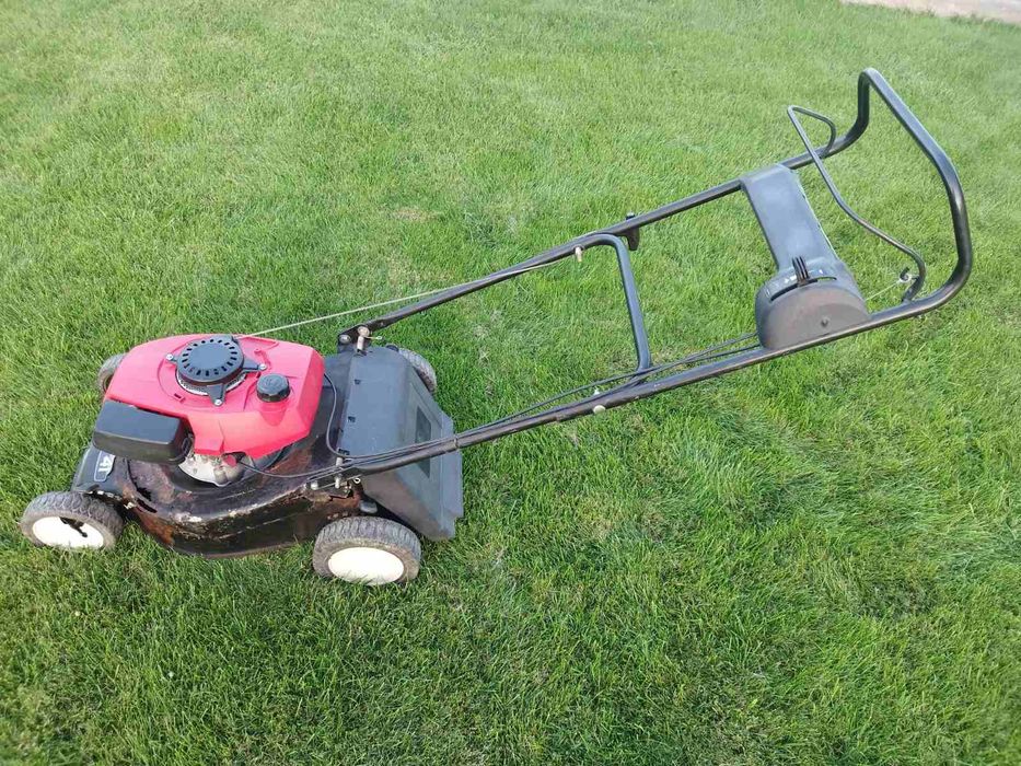 Бензинова косачка Honda