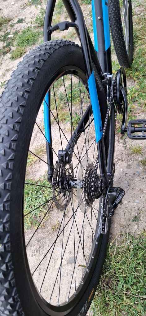 Bicicleta Cube Aim Pro