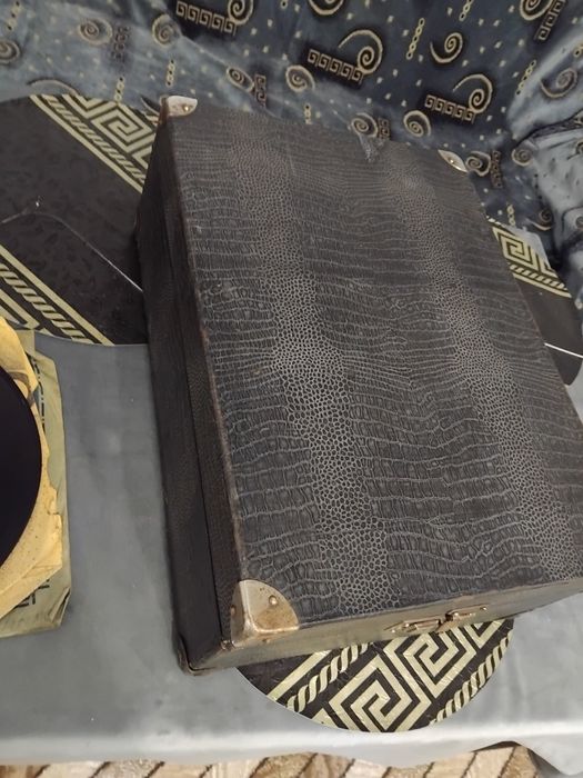 Superb patefon, gramofon PRISMAPHONE GOLDRING, fabricat în anul 1923.