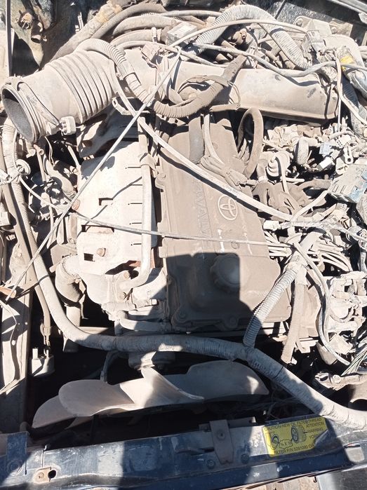 Двигатель Тойота 4.5  1 fz-FE