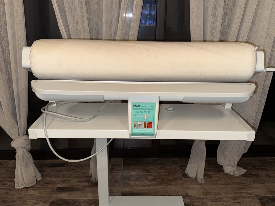 Гладачна машина PFAFF