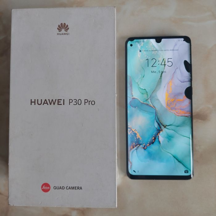 Vând Huawei P30 Pro [la cutie] [cu două probleme] //poze reale