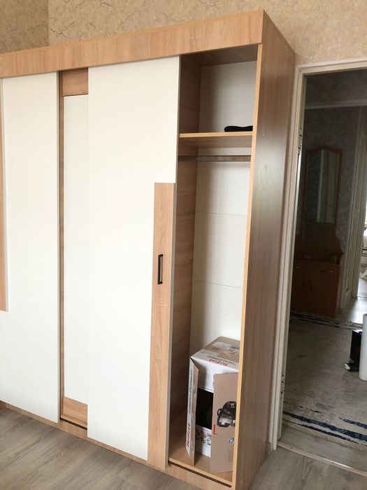 Продам спальный гарнитур