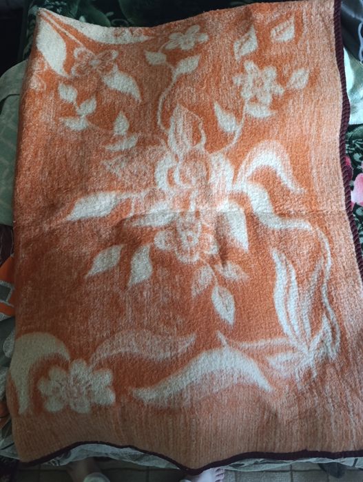 Одеялы шерстяные одинарные