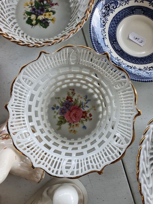 Cosulet portelan cu model floral