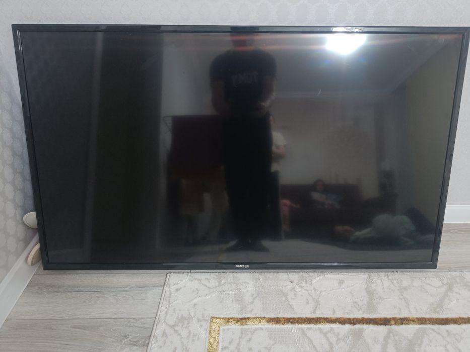 Телевизор б/у 55 диагональ