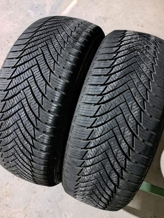 2 anvelope iarnă 215 60 r16 Minerva