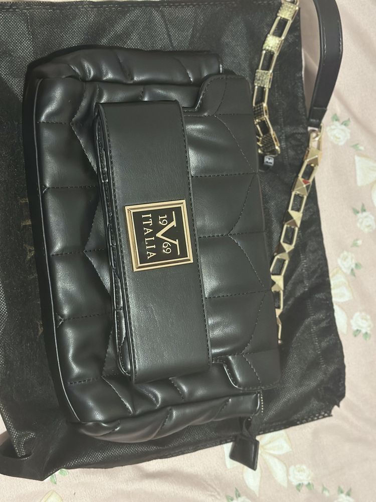 Geanta v 63 by versace