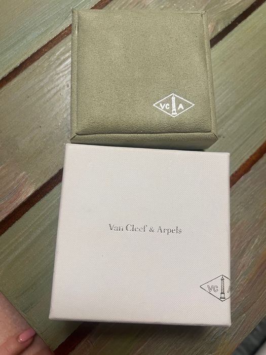 Дамско колие Van Cleef and Arpels