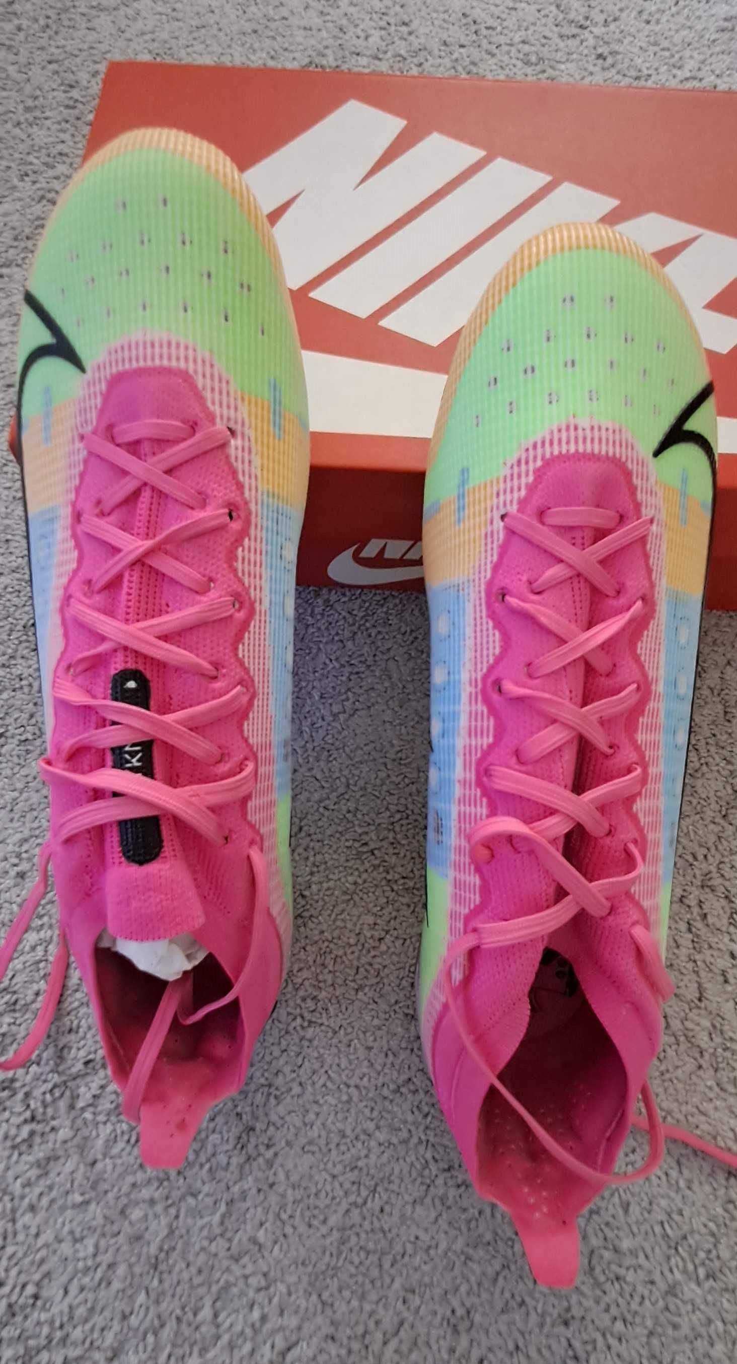 Футболни обувки, Номер 43
NIKE Mercurial ACC Vaporposite