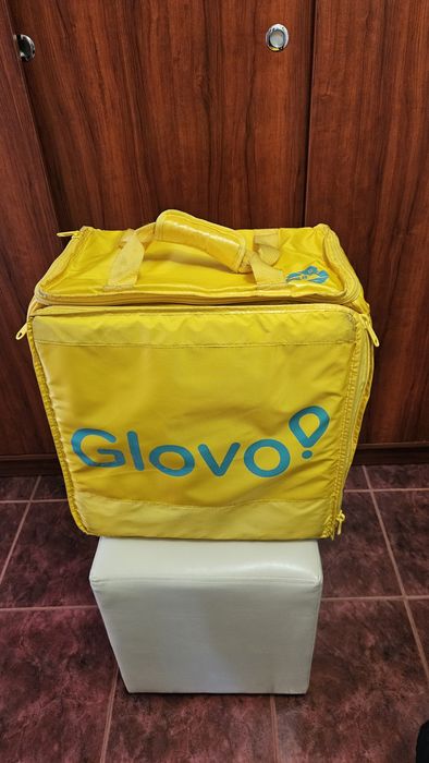Geanta  glovo in stare bună
