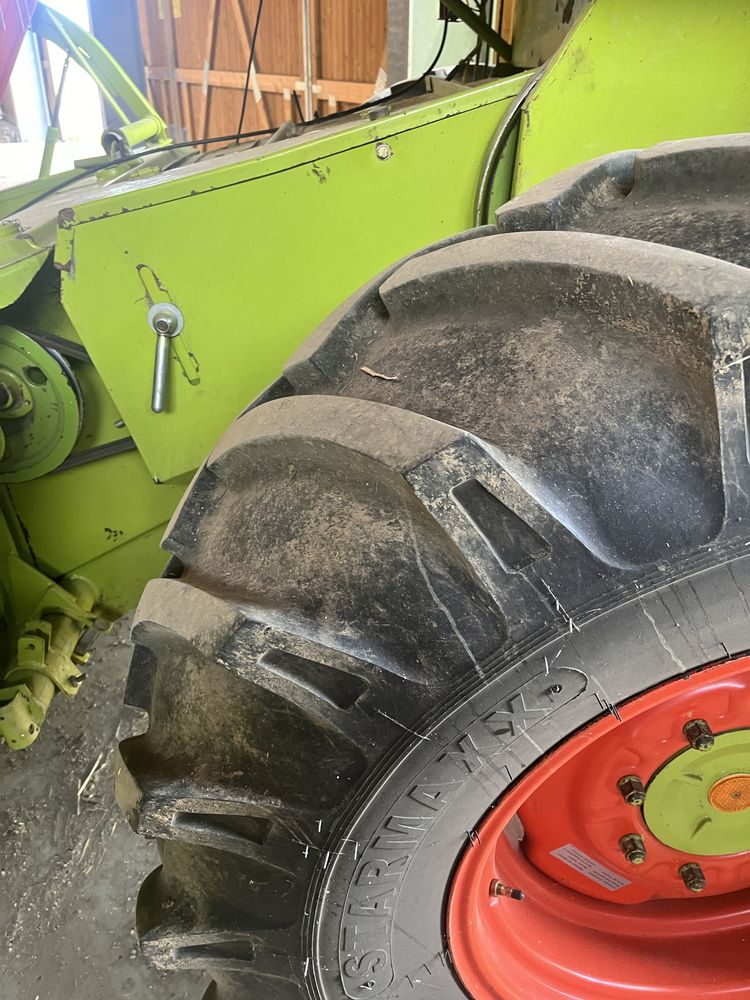 Combina Claas Dominator 58 S