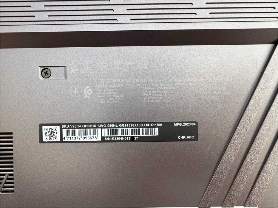 MSI Vector GP68HX 13VG i9 RTX™ 4070 8GB RAM 32GB 1TB SSD QHD 240Hz