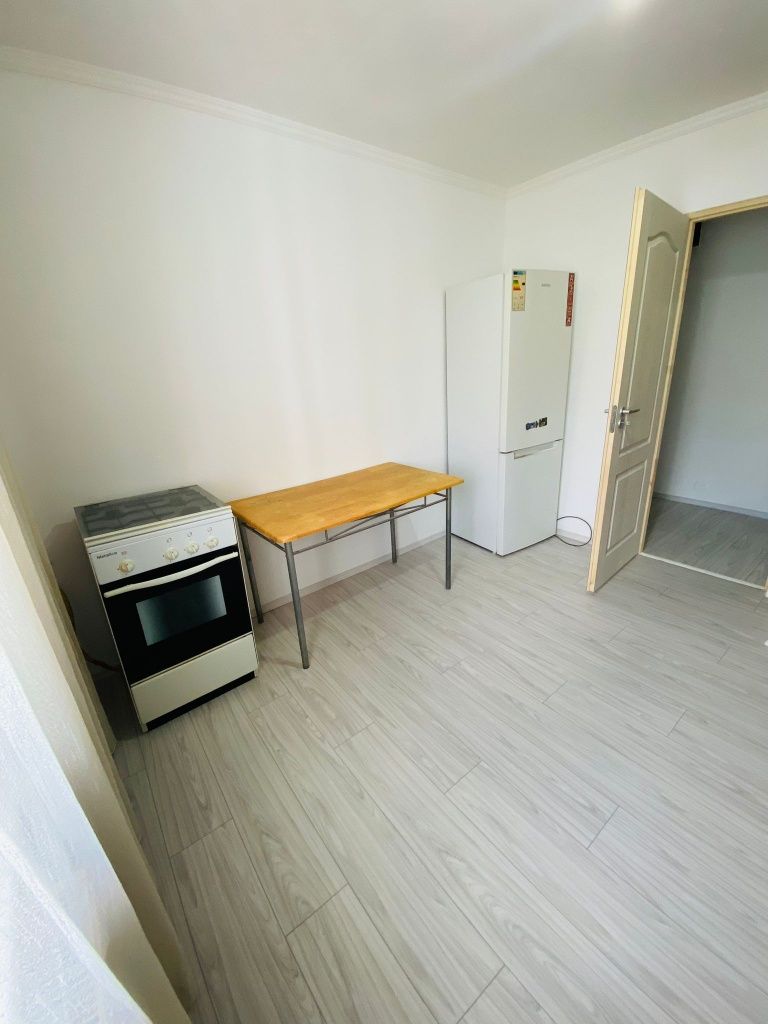 Închiriez apartament 2 camere