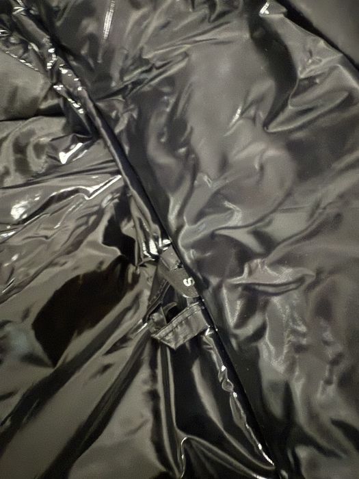 Яке чисто ново