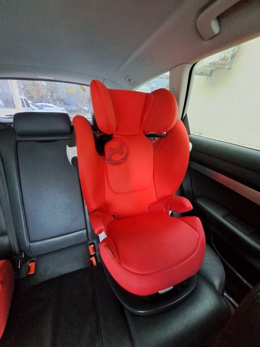 Cybex стол за кола