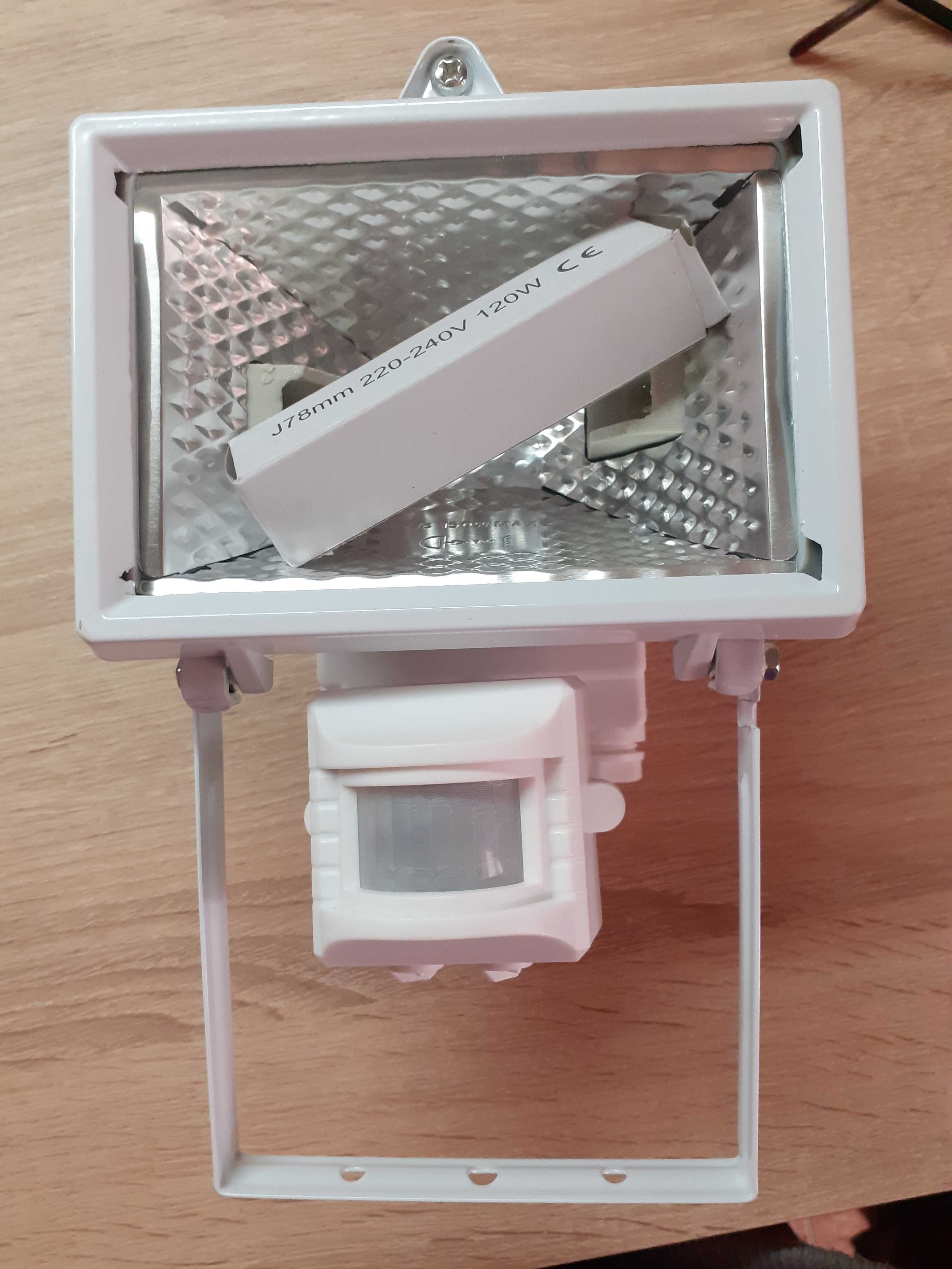 HALOGEN CU SENZOR DE MISCARE ( halogenfluter mit bewegungsmelder 120w)