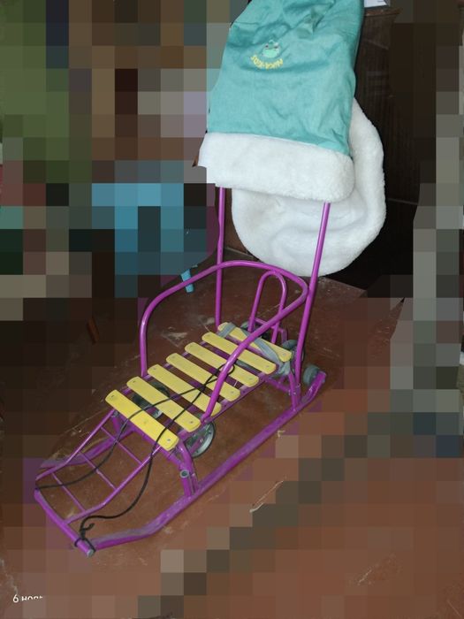 Продам детские санки Nika