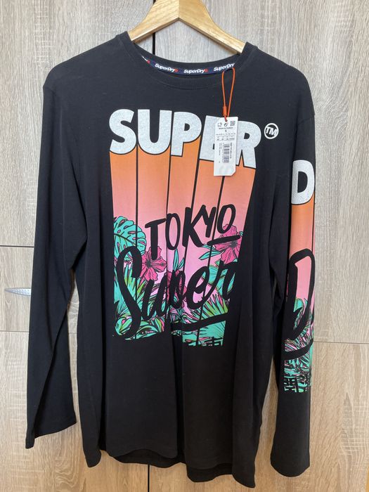 Чисто нова блуза