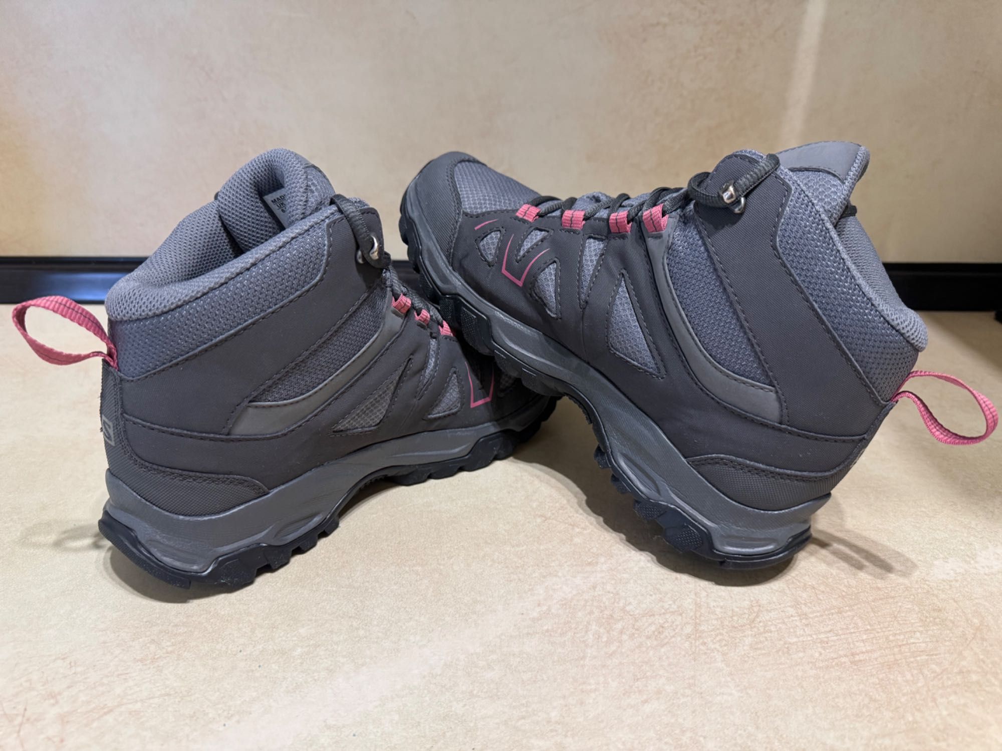 Salomon Tibai GTX Mid Boot.
