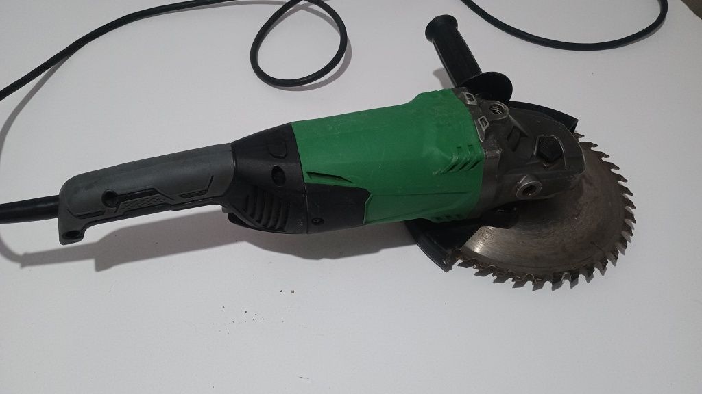 HiKOKI-Hitachi G23SW2, 2200 W