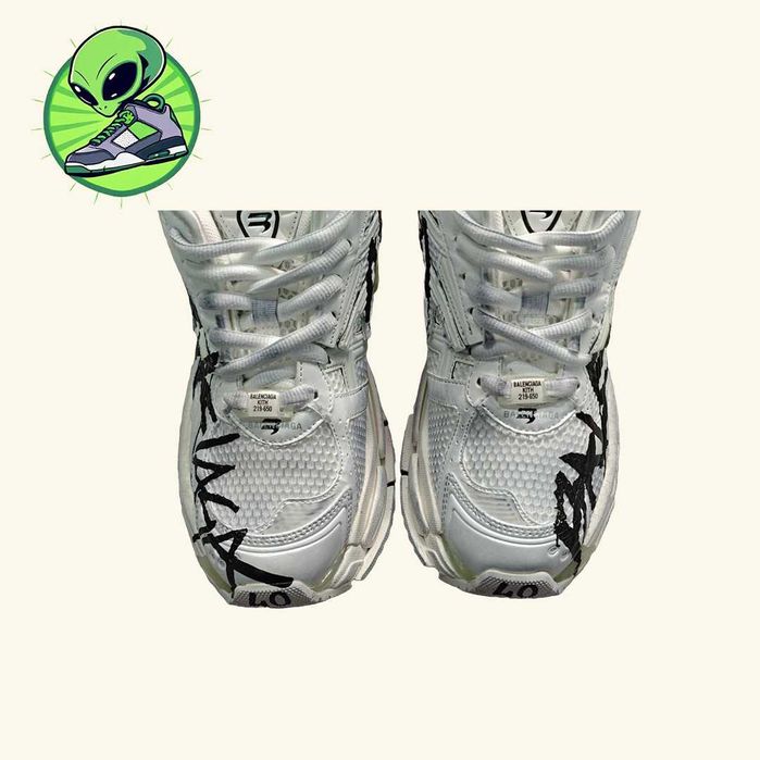 Balenciaga Runner White Graffiti