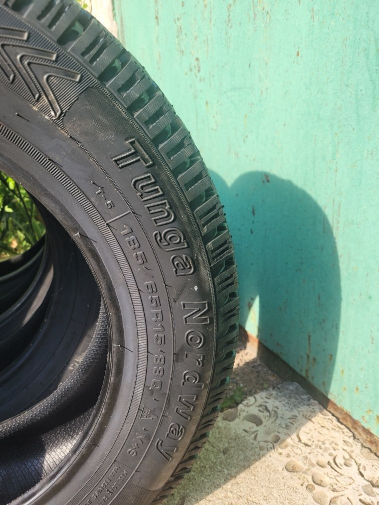 Продается новые шипованные шины на R 15