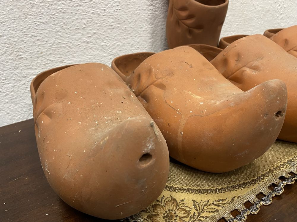 Холандски саксии за стена във формата на обувка