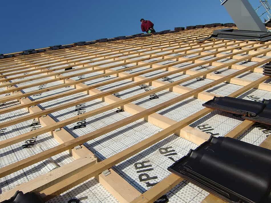 Executam tigla ceramica acoperisuri mansardari