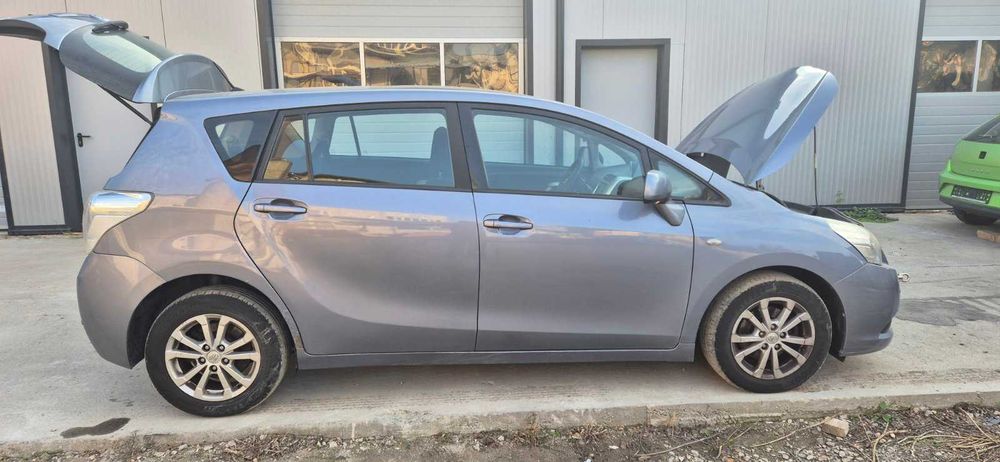 Toyota Verso 2010 D-4D 2.0 diesel на части и цяла
