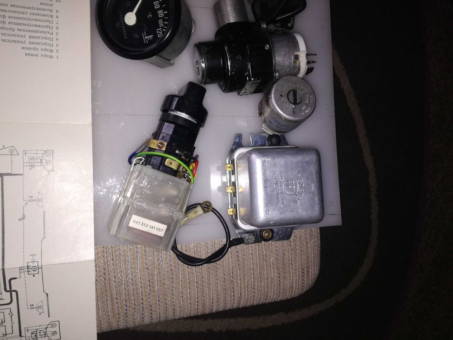 Продавам алтернатор/ динамо и други части за Авия.