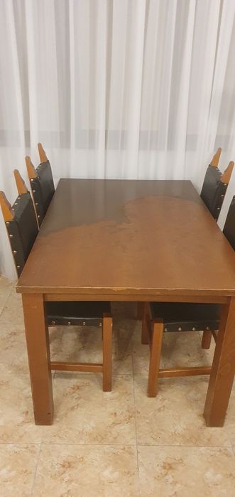 Masa bucatarie cu 4 scaune