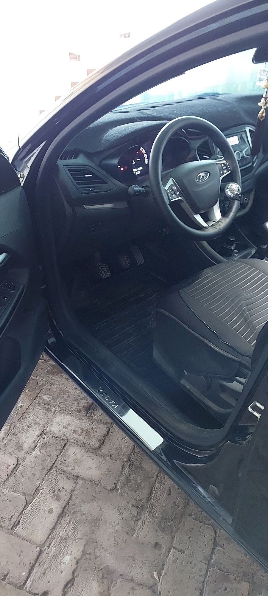 Lada Vesta SW 1.6 kam xarajatli